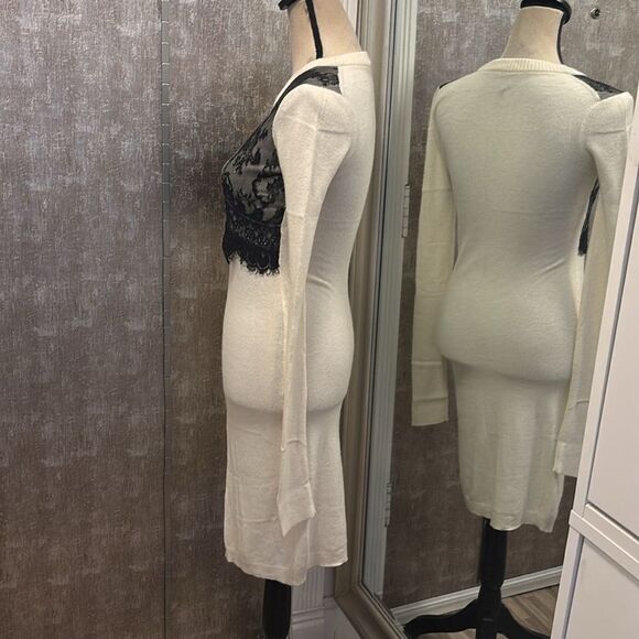 Alexander McQueen Chic White sweater Dress with Black Lace Overlay, S - Picture 6 of 10